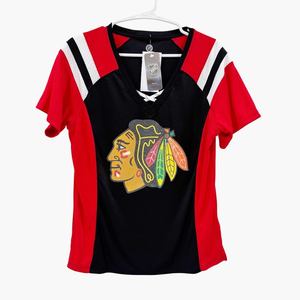 NEW Women's Blackhawks V-Neck Shirt - Size Medium